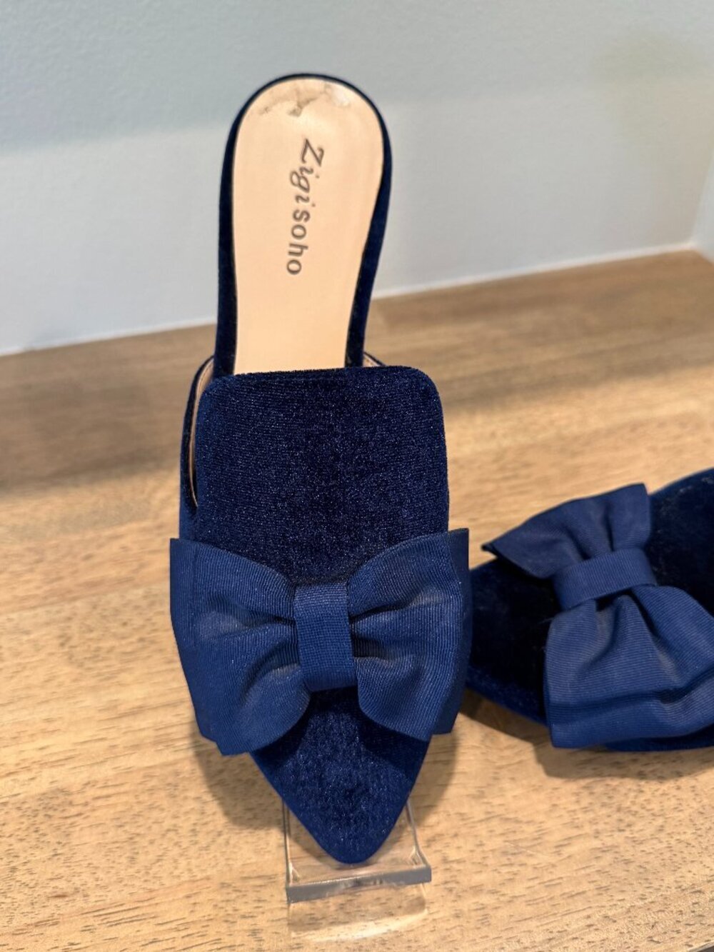 Zigi Soho Navy Blue Velvet Bow Slides Pointed Toe Mules - Women's Size 8.5 - Picture 5 of 8